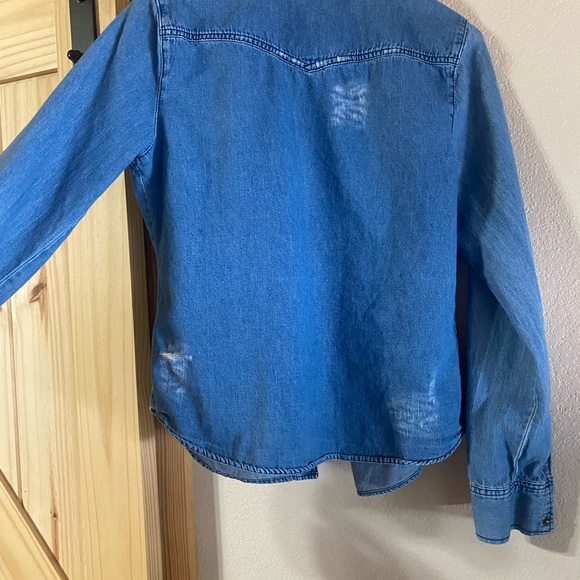 Miley Cyrus & Max Azria jean jacket - Picture 2 of 4